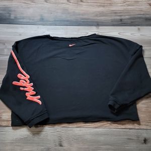 Nike dri-fit cropped sweater